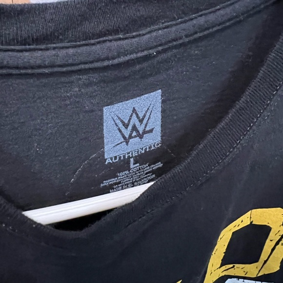 WWE Black Tee with Gold and White Graphic - Picture 3 of 3